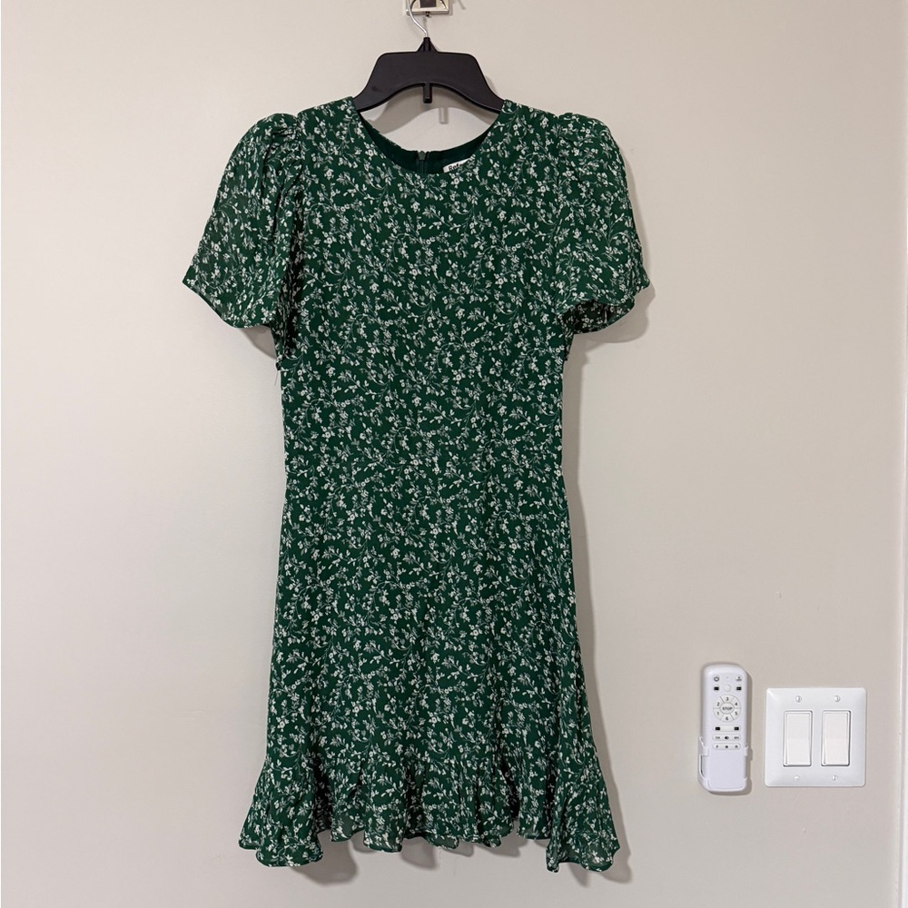 Reformation Beesly Dress in Parsley Size 2 - Picture 4 of 7